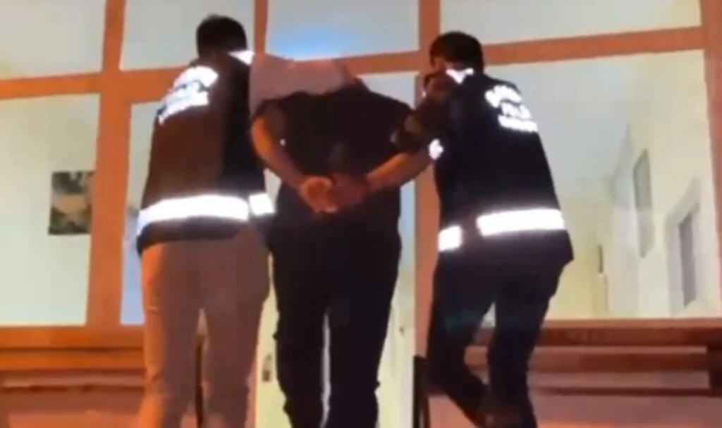 Polis Ekleri Aranan Şahsı Bafra’da Yakaladı!