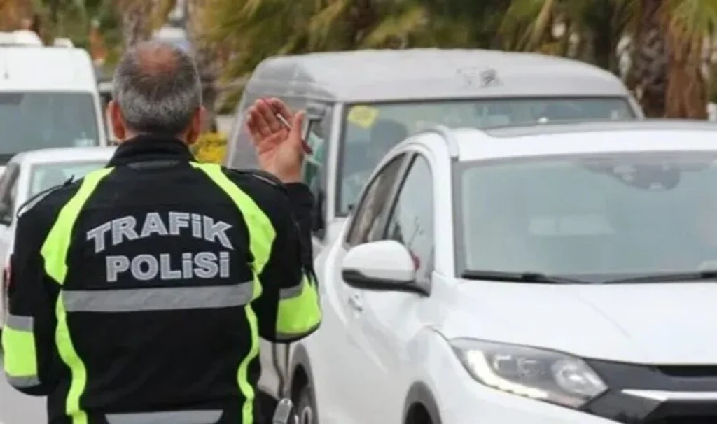 Samsun'da radar tespit cihazı kullanan sürücüye ceza