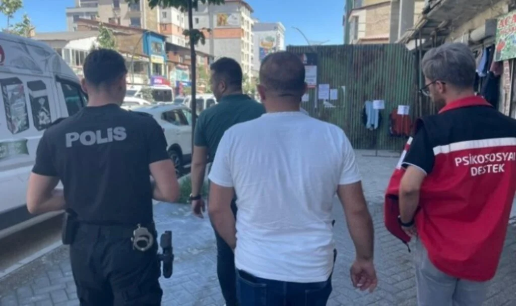 Sosyal Hizmetler Müdürlüğü, sokakta dilendirilen çocukların peşine düştü