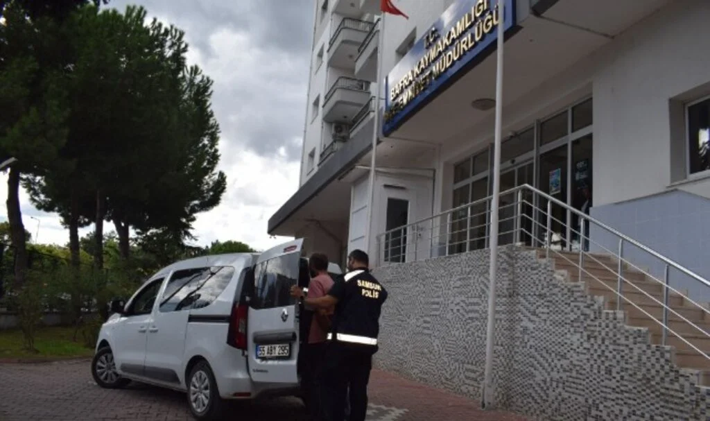 Bafra’da Hırsızlık Suçundan Aranan Şahıs Yakalandı
