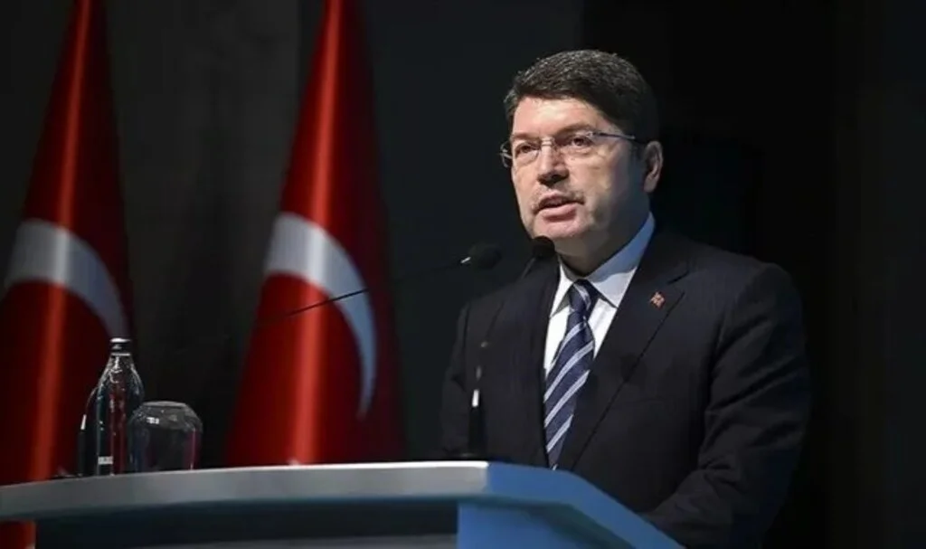 Bakan Tunç’tan Ahmet Özer açıklaması