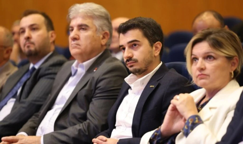 Başkan Güner, "Sosyal Demokrasi ve Türkiye" Paneline Katıldı