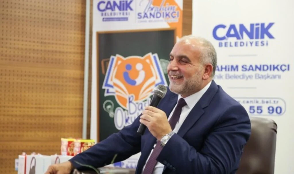 Başkan İbrahim Sandıkçı:  "Öğrencilerimizin fikirlerine büyük önem veriyoruz" 