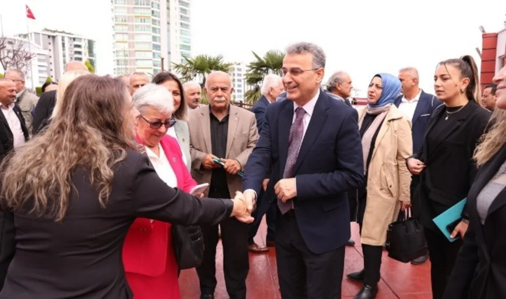 Başkan İhsan Kurnaz:”İlkadımlı tüm muhtarların günü’nü kutladı”