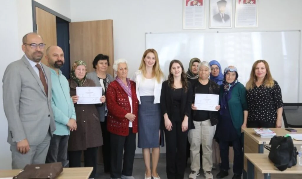 Çankaya Evlerinde Okuma Yazma Başarısı