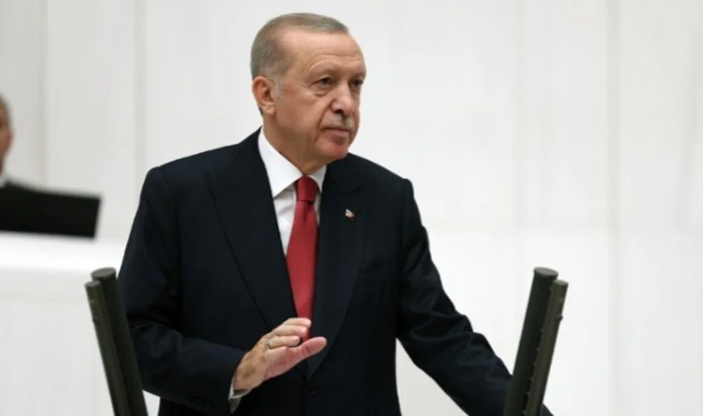 Cumhurbaşkanı Erdoğan, "Türkiye'yi yatırım, istihdam, üretim, ihracat ve cari fazla yoluyla büyütmeye devam edeceğiz"