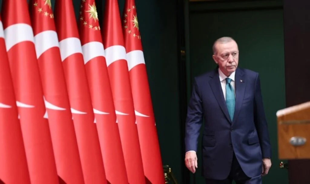 Cumhurbaşkanı Erdoğan, “Uluslararası toplum, İsrail’in tüm bölgeyi ateşe atan bu haydutluğuna daha fazla sessiz kalamaz”