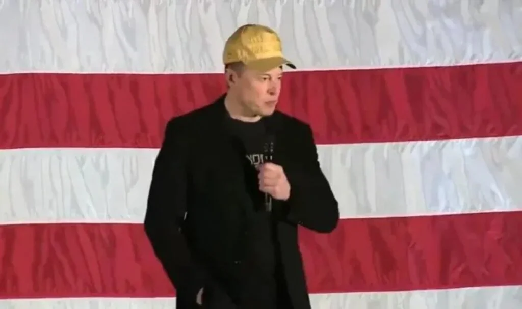 Elon Musk, Trump’a destek için Philadelphia’da seçim mitingi düzenledi