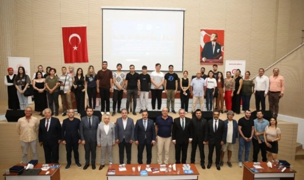 Hatay’da Afet Paneli; “Çok iyi bir kriz yönetim sistemi hazırlanmalı”