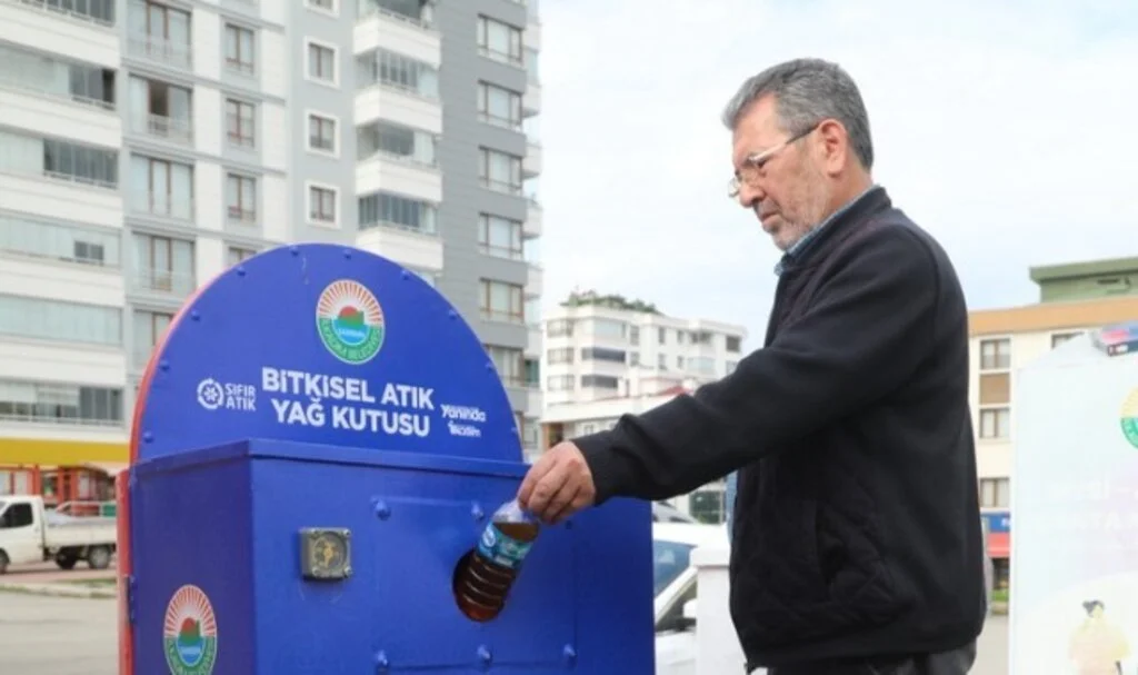 İlkadım Belediyesi, Bitkisel Atık Yağları Geri Dönüşüme Kazandırıyor   