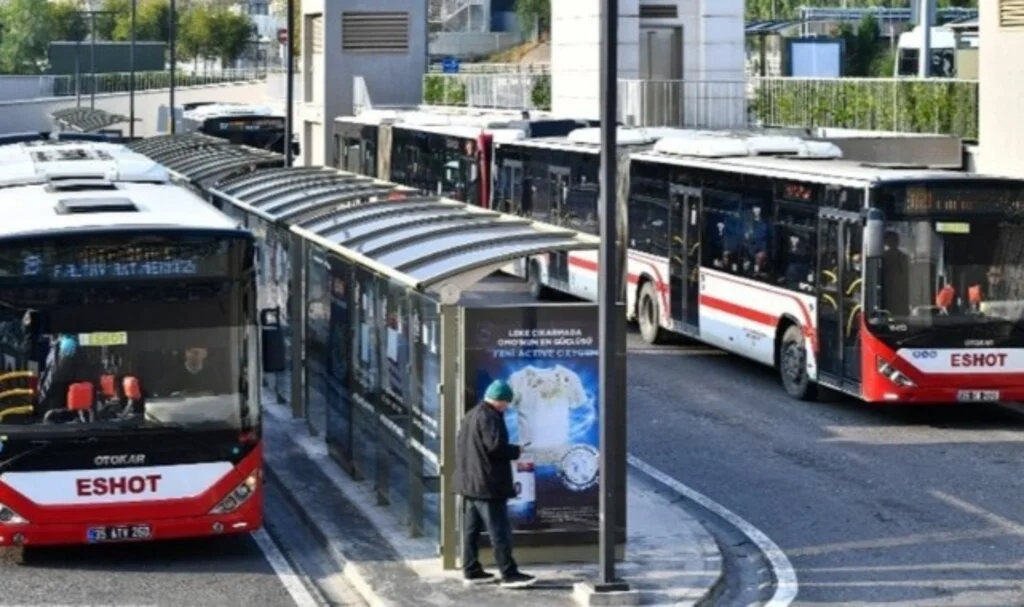 İzmir’de toplu taşıma ücretlerine yüzde 17 zam