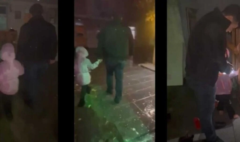 Kars’ta kayıp kız çocuğunu trafik polisleri ailesine teslim etti