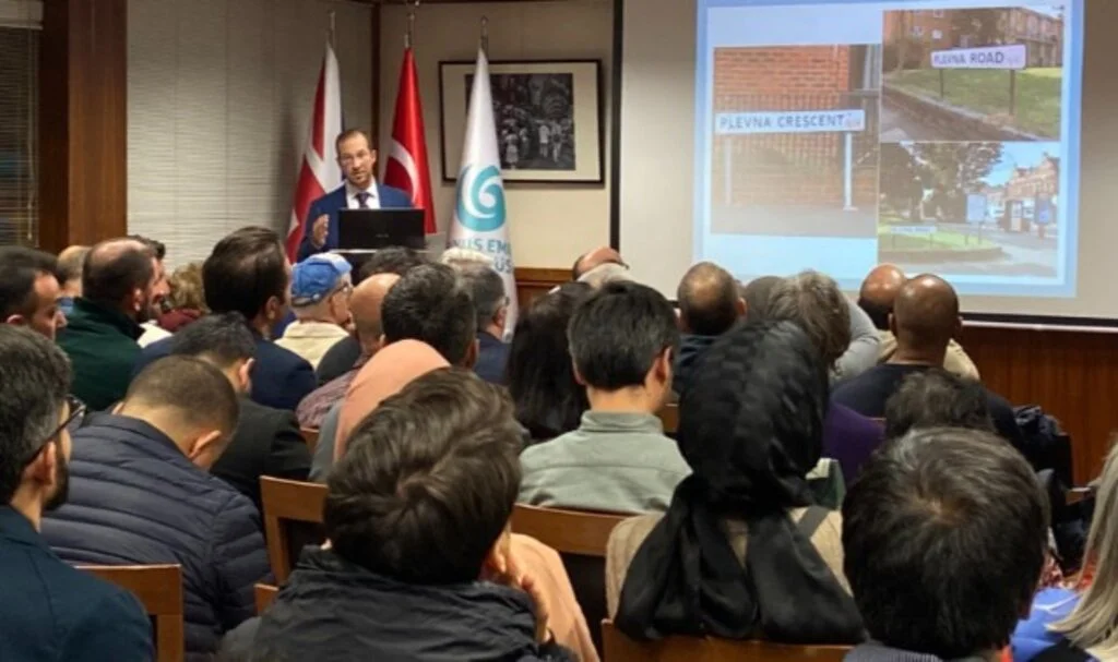 Londra Yunus Emre Enstitüsünde Türk-İngiliz ilişkileri konuşuldu