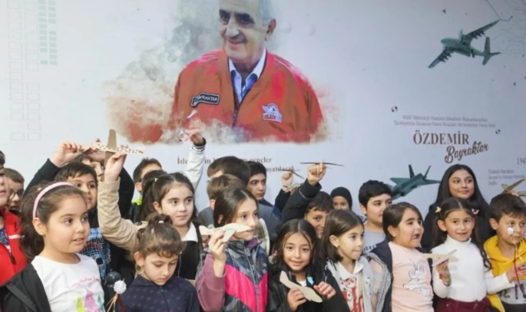 Milli SİHA'ların Öncüsü Özdemir Bayraktar Canik'te Anıldı