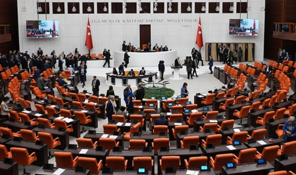 Öğretmenlik Meslek Kanunu TBMM’de Kabul Edildi