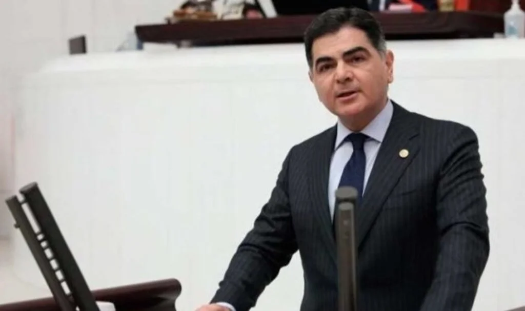 Son dakika: İYİ Parti Kurucusu Naci Cinisli partisinden istifa etti
