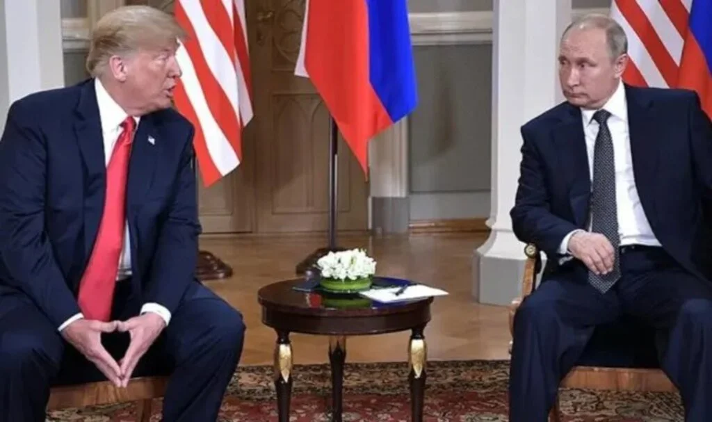 Trump, Putin’i Ukrayna saldırısı durumunda Moskova’yı vurmakla tehdit etti