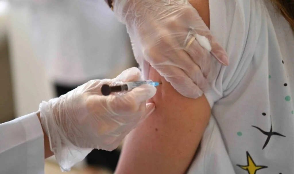 TÜRKİYE’DE İLK KEZ MANSUR YAVAŞ’IN DUYURDUĞU ÜCRETSİZ HPV AŞISI UYGULAMASI BAŞLADI