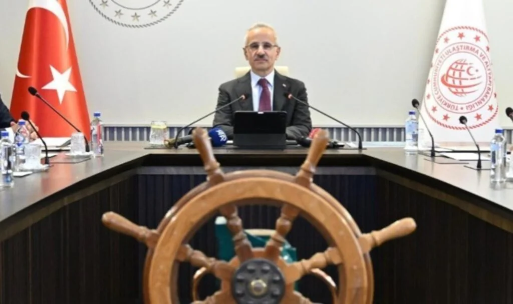 Türkiye’den ‘Lübnan’ hamlesi: Türk bayraklı gemilerin güvenlik seviyesi 3’e çıktı