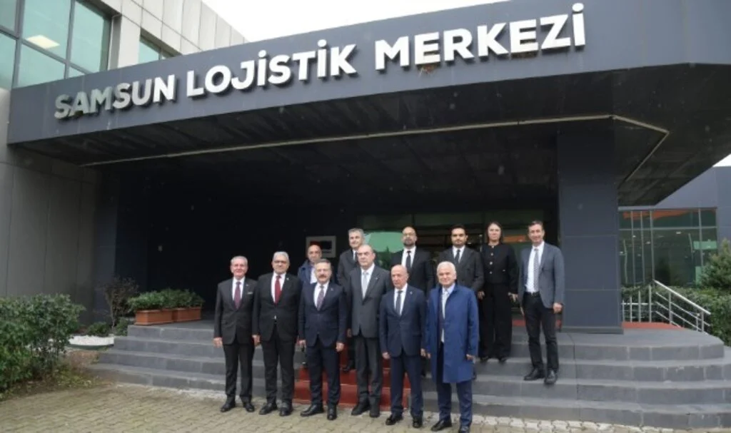 Vali Aksoy, fikir babası olduğu Lojistik Merkez de incelemelerde bulundu