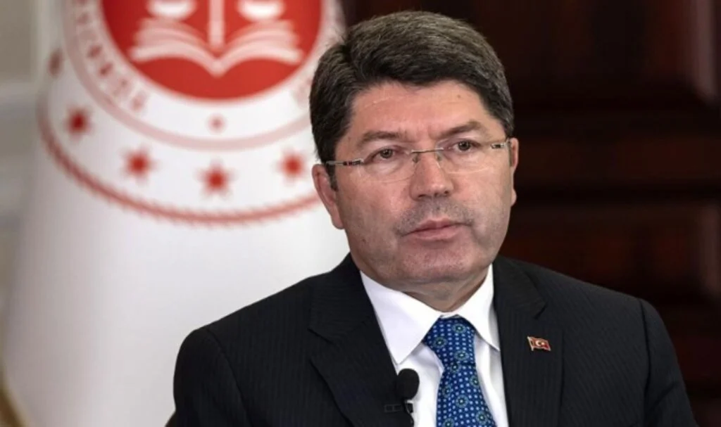 Adalet Bakanı Yılmaz Tunç: Yargıyı tehdit etmek kimsenin hakkı da haddi de değil
