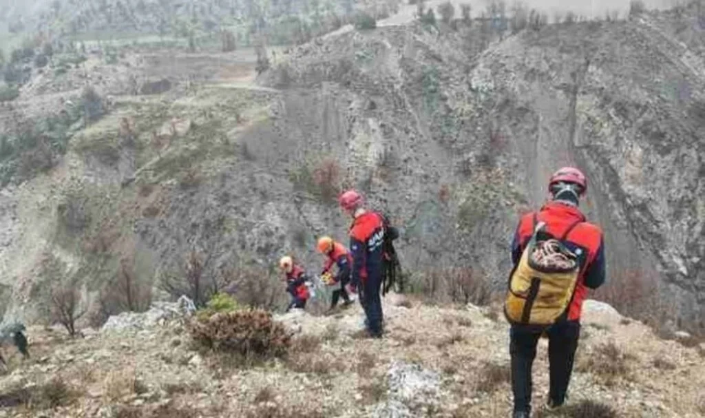 AFAD, 1000 arama ve kurtarma teknikeri alacak