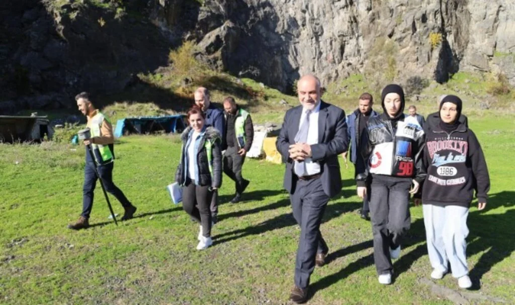 Başkan İbrahim Sandıkçı Geleceğin Belediye Başkanlarıyla Sahada