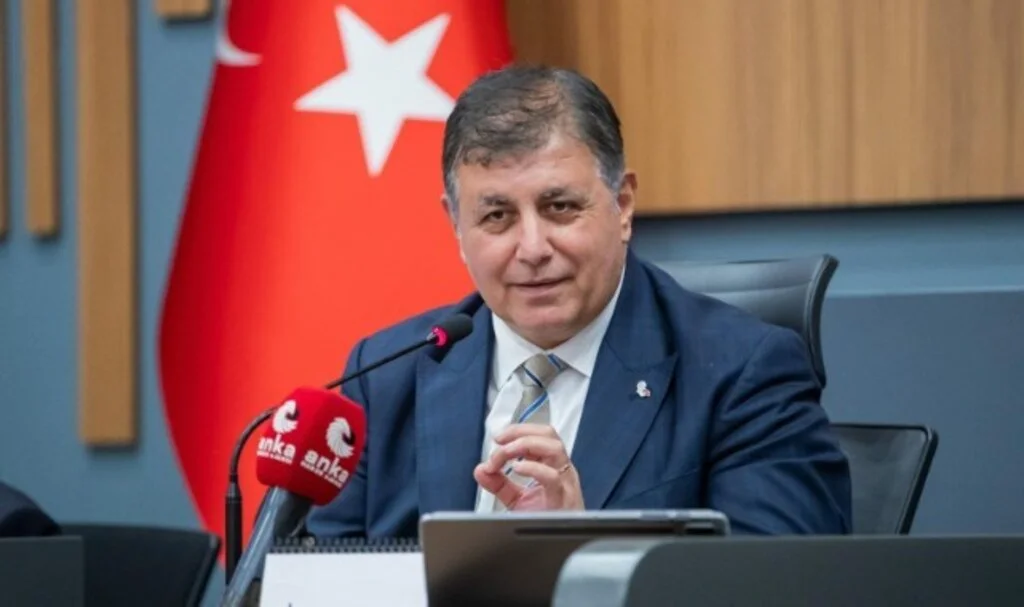 Başkan Tugay’dan Bakan Kurum’a Körfez cevabı “Bakanlık üzerine düşeni yapmak zorunda”