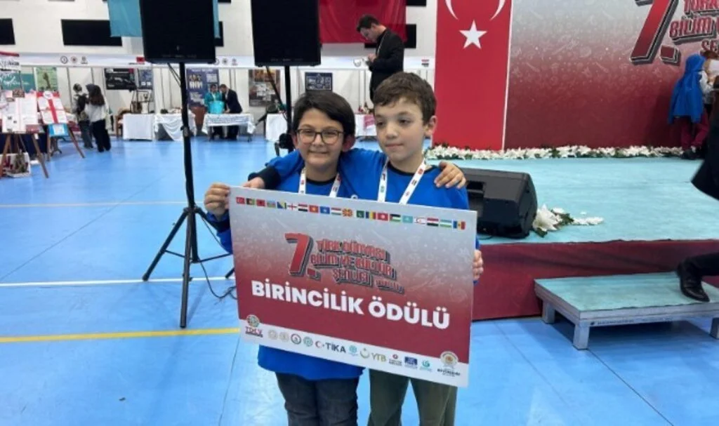 Canikli Öğrenciler Birinciliği Söktü Aldı 