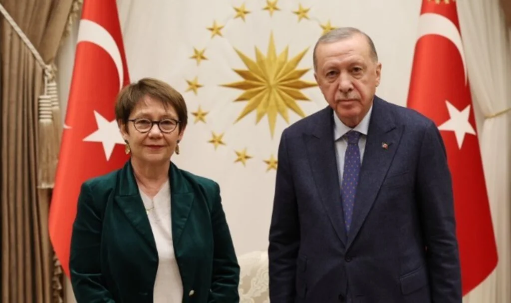Cumhurbaşkanı Erdoğan, Avrupa İmar ve Kalkınma Bankası Başkanıyla görüştü
