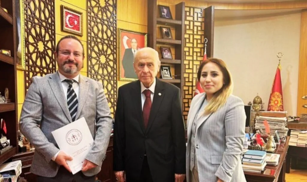 Emeklilikte Tarihe Takılanlar Derneği Devlet Bahçeli ile görüştü