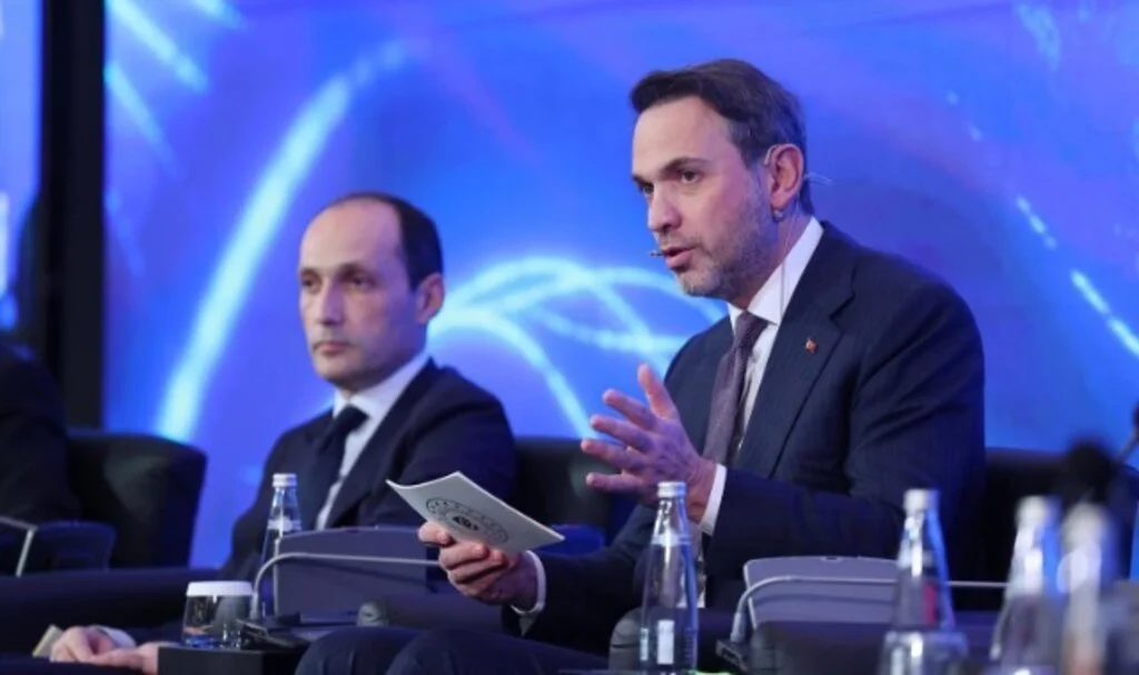 Enerji Liderleri İstanbul'da Bir Araya Geldi