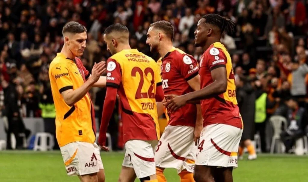 Galatasaray, Samsunspor'u 5 Gollü Maçta Yendi: Aslanlar'a 3 Puan