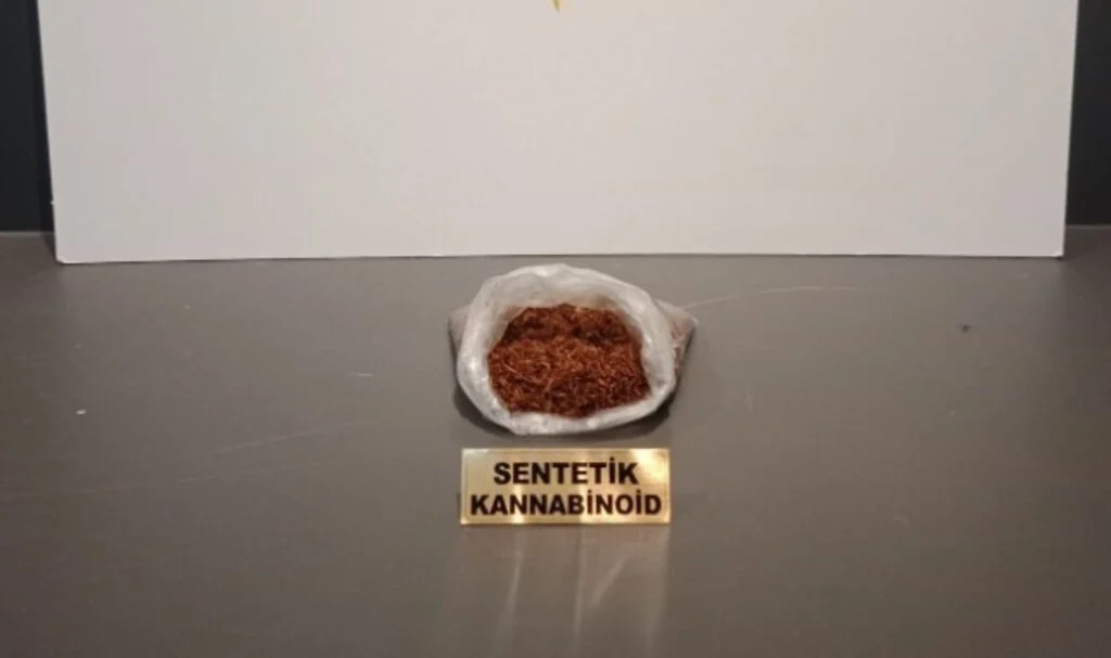 İlkadım’da 86 Gram Sentetik Kannabinoid Ele Geçirildi
