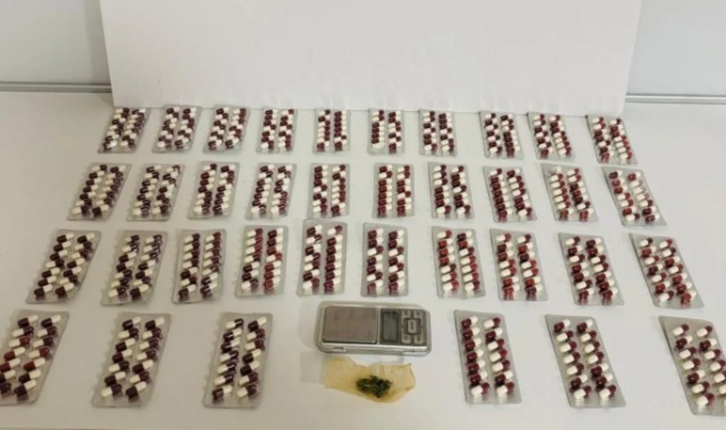 İlkadım'da Uyuşturucu Operasyonu: 504 Adet Sentetik Ecza Ele Geçirildi