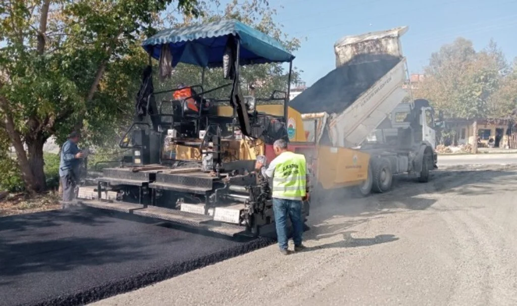 İlkadım'da yollar kışa hazırlanıyor