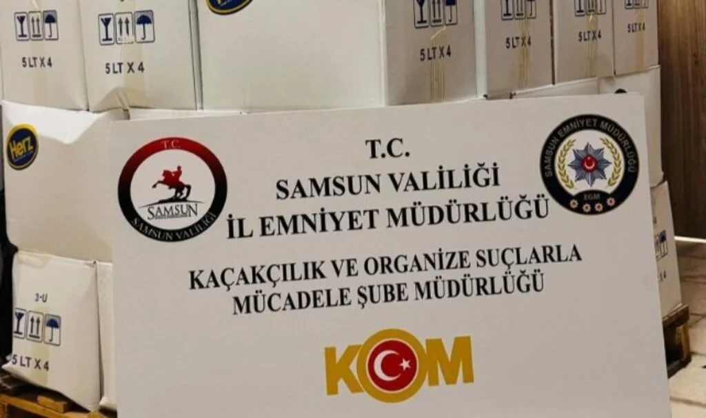 Samsun'da Kaçak Etil Alkol Operasyonu: 1 Ton 70 Litre Etil Alkol Ele Geçirildi