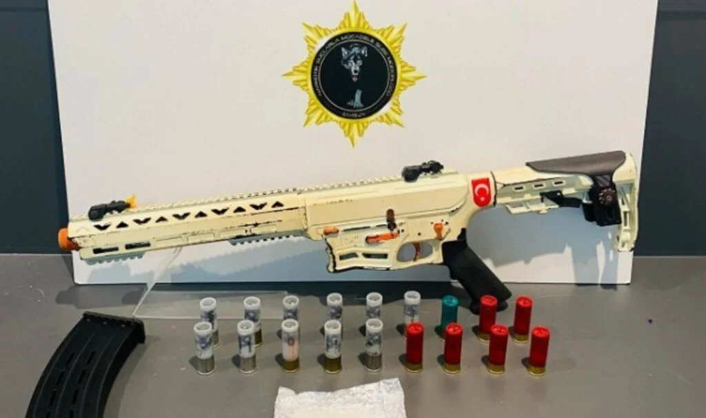 Samsun Emniyeti’nden Uyuşturucu ve Silah Operasyonu