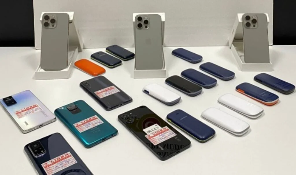 Terme'de Kaçak Telefon Operasyonu