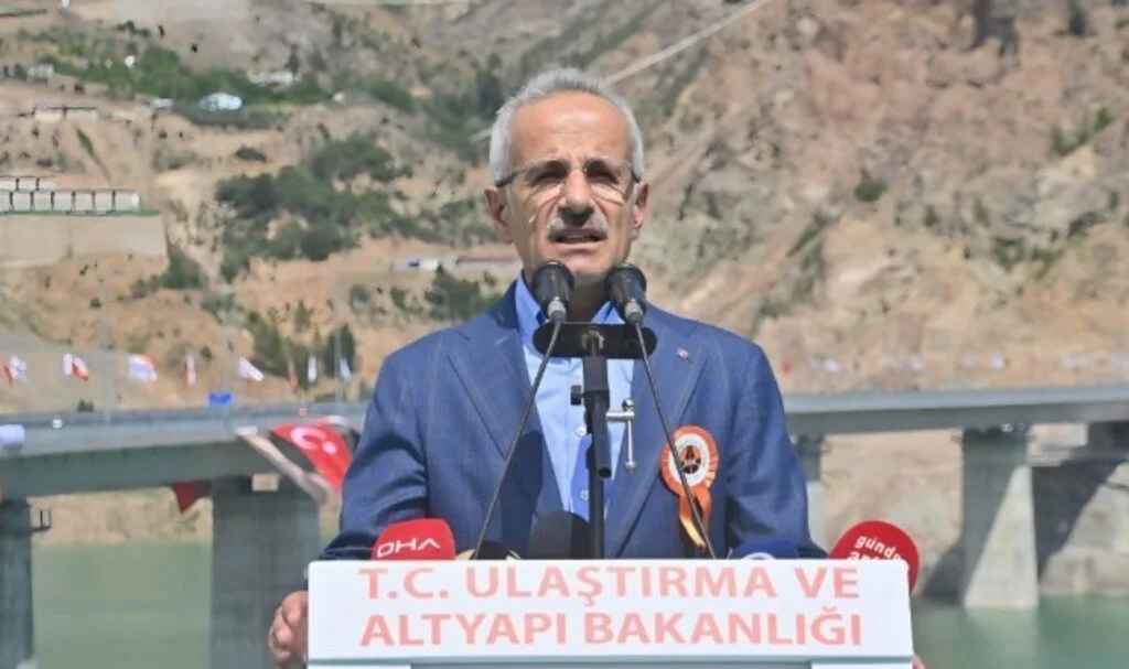 Yusufeli Yolları'nda İki Yılda 929 Bin Araç Geçişi