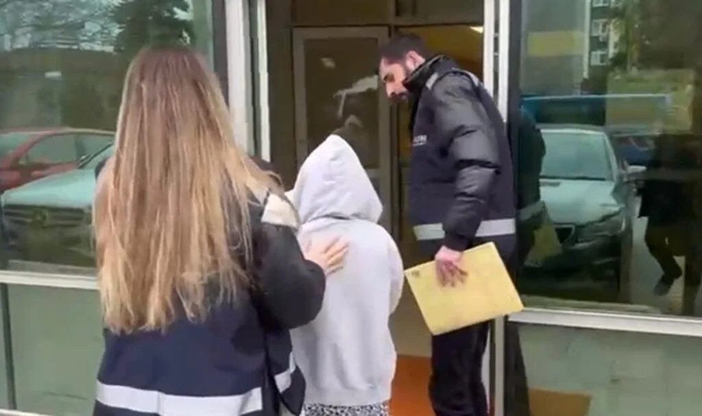 Atakum’da Evden Hırsızlık Yapan Şüpheliler Yakalandı