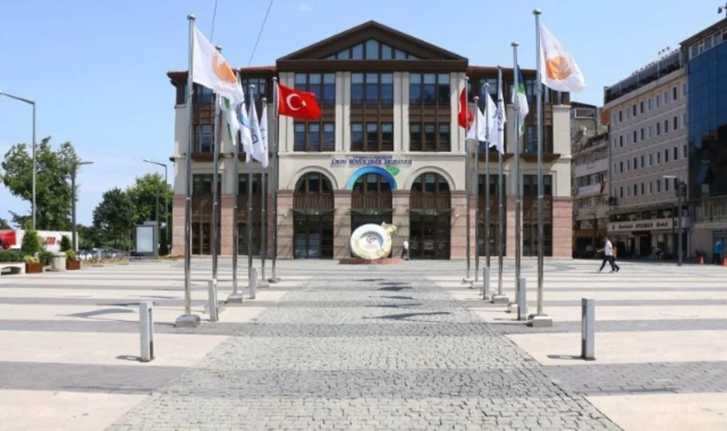 Büyükşehir Yeni Yılda Görev Başında
