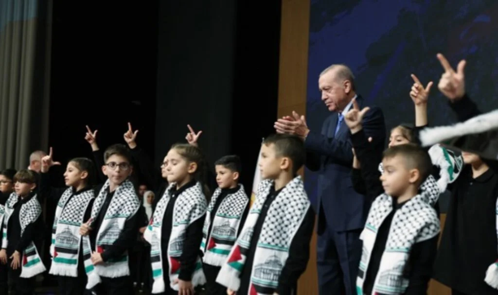 Cumhurbaşkanı Erdoğan: Engelli Vatandaşlarımız İçin Adalet Sağlamak Devletin Aslı Görevidir
