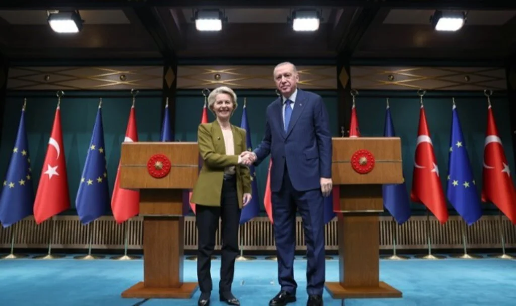 Cumhurbaşkanı Erdoğan: Türkiye Terörle Mücadelede Tek Başına Öncü