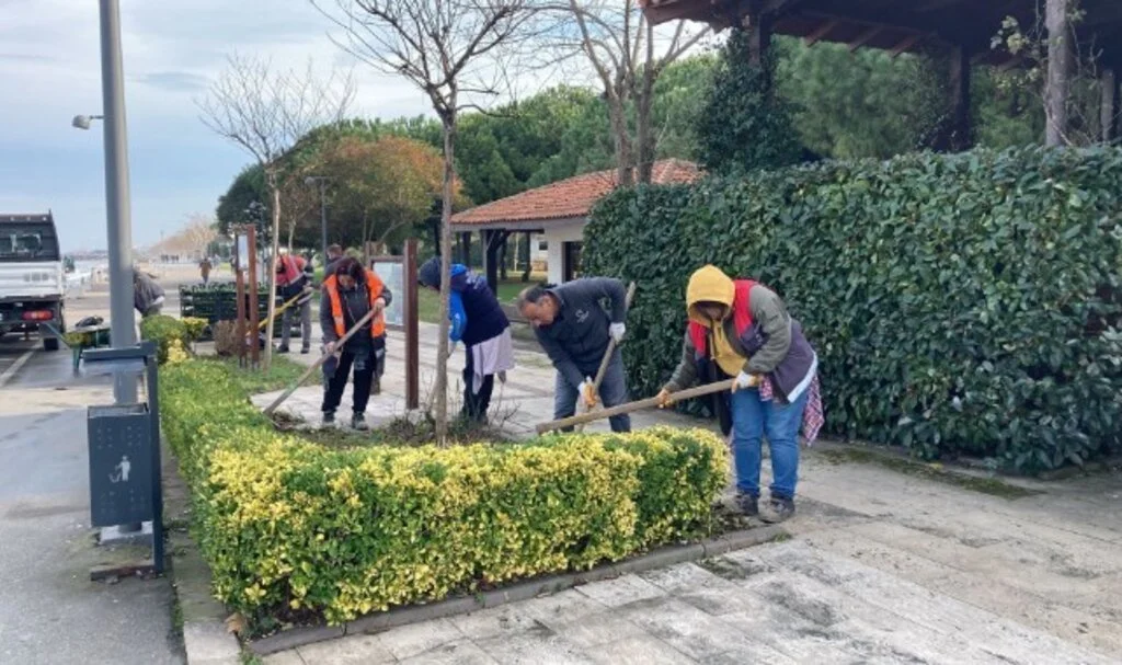 Dalgaların Verdiği Tahribat Onarılıyor 