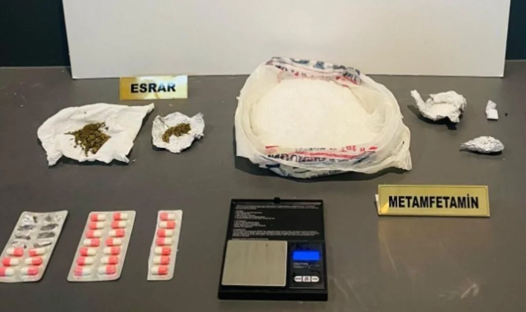İlkadım'da Uyuşturucu Operasyonu: İki Şüpheli Yakalandı