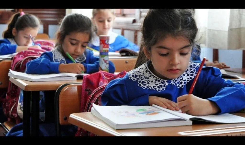 Okul Kıyafetlerinde Yeni Dönem!