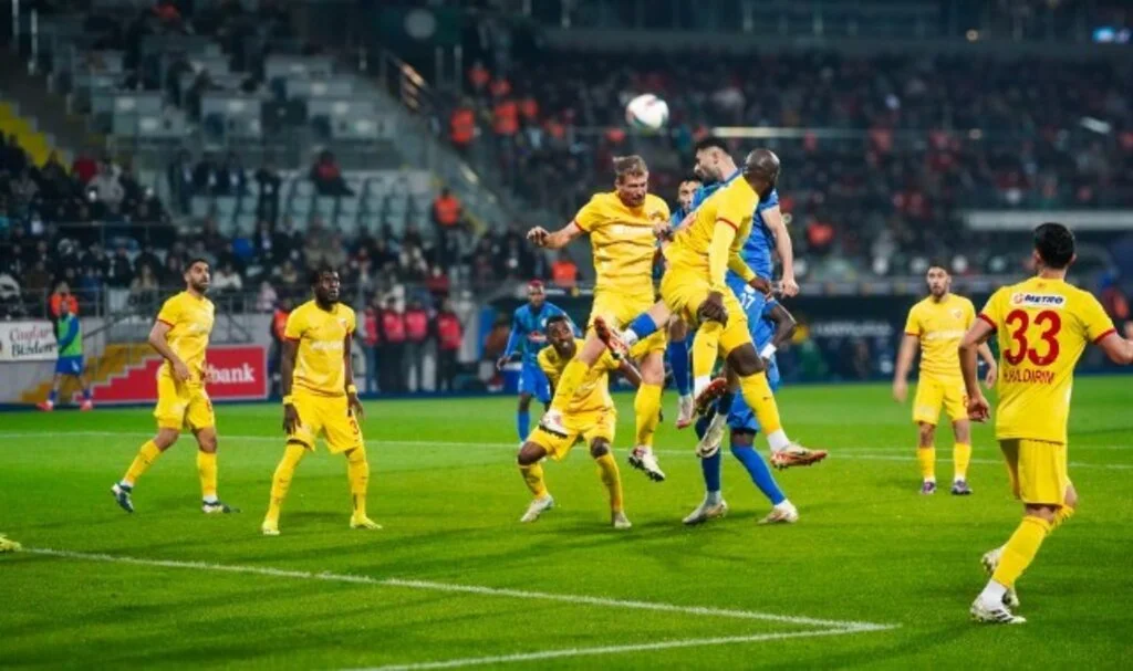 Rizespor'dan Üçüncü Galibiyet: Kayserispor'u Rahat Geçti