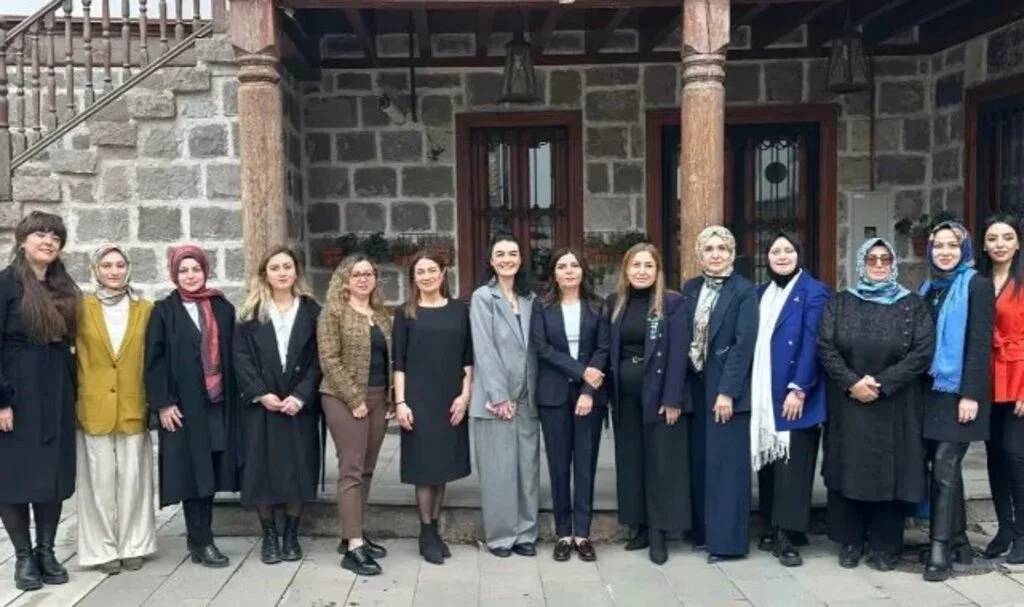 RTÜK, kadına şiddet için KADEM'le buluştu