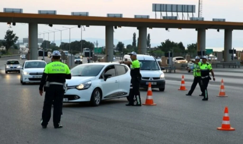 2024'te trafik kazalarında 2 bin 713 kişi hayatını kaybetti
